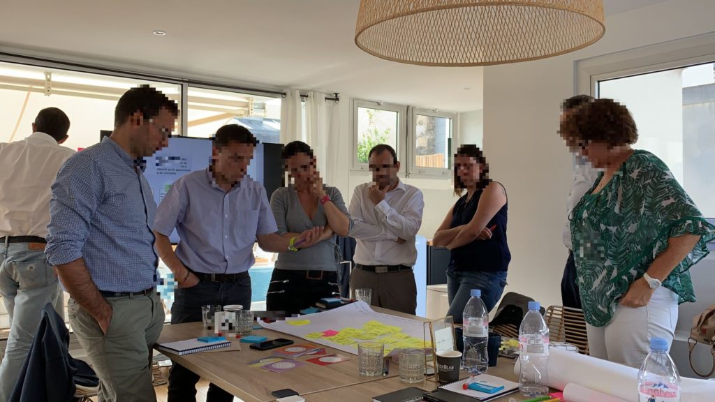 Formation leadership Insuffle Académie : managers en session de travail